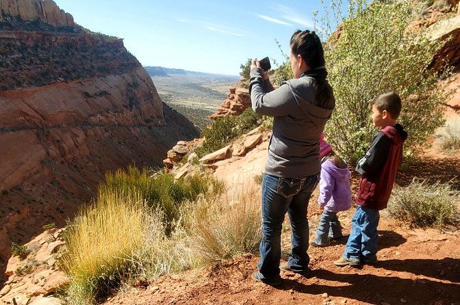 private-side-by-side-car-tour-in-arch-canyon