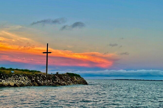 private-sunrise-boat-tour-around-chincoteague-island