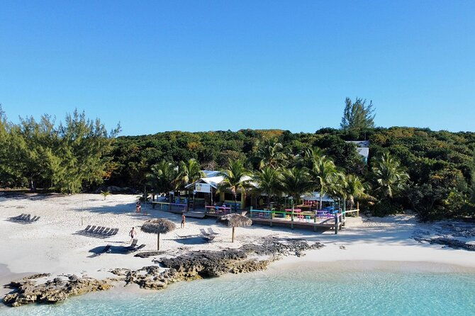 private-tour-45ft-powerboat-to-nearby-islands