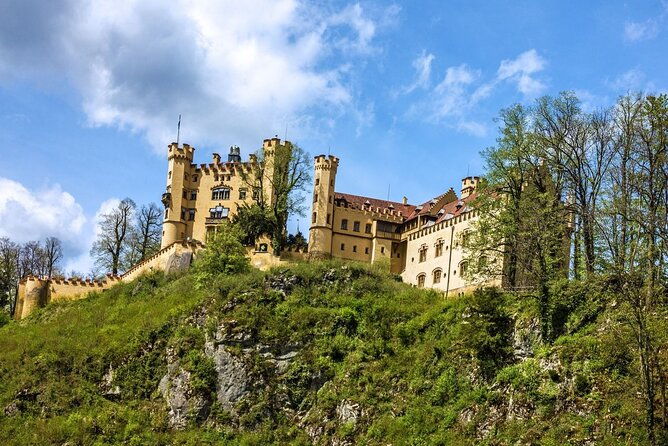 private-tour-at-neuschwanstein-and-linderhof-palaces-from-munich
