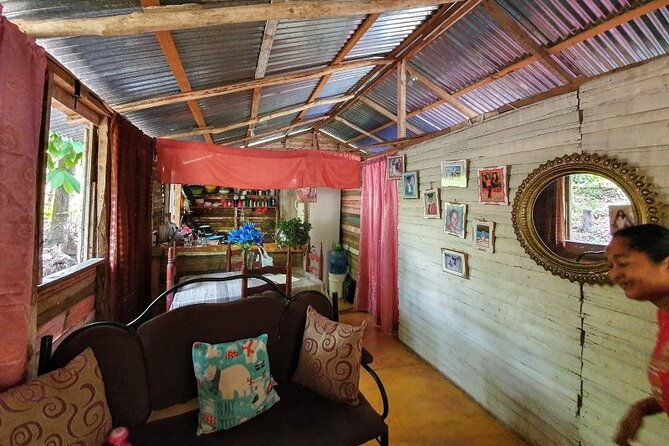private-tour-cocoa-coffee-local-market-and-cigars-factory