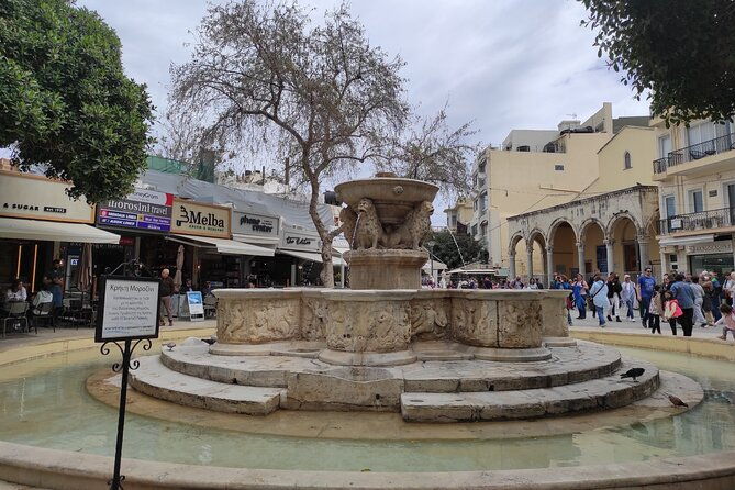 private-tour-knossos-palace-museum-heraklion-city-from-chania