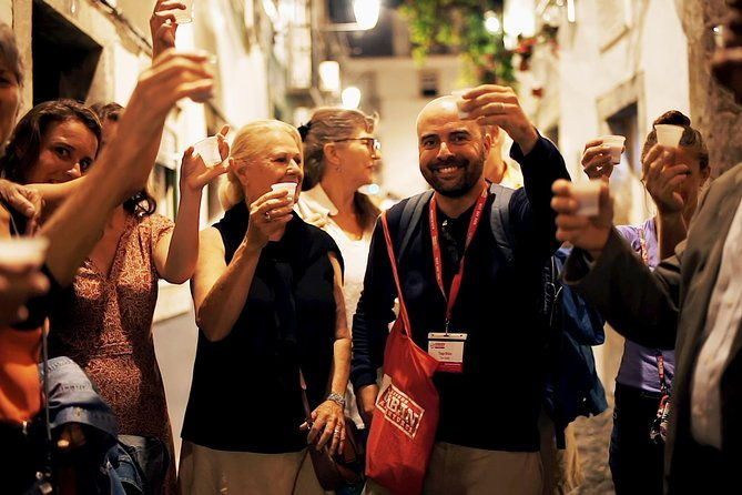 private-tour-lisbon-sunset-walking-tour-with-fado-show-and-dinner-2