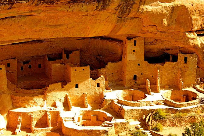 private-tour-of-mesa-verde-with-an-archeologist-trained-guide-2
