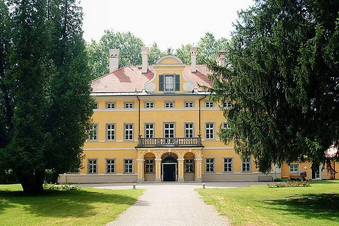 private-tour-the-hills-are-alive-a-tour-to-locations-of-the-sound-of-music-film-2