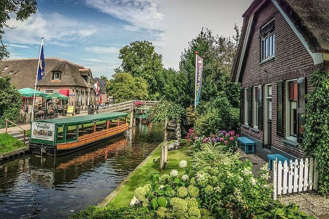 private-tour-to-giethoorn-the-windmills-cheese-from-amsterdam