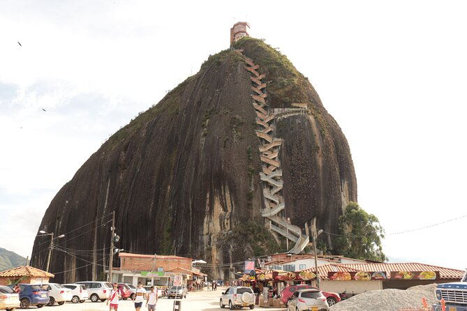 private-tour-to-guatape-with-a-local
