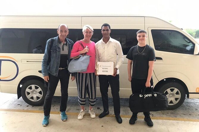 private-transfer-between-santiago-airport-and-puerto-plata