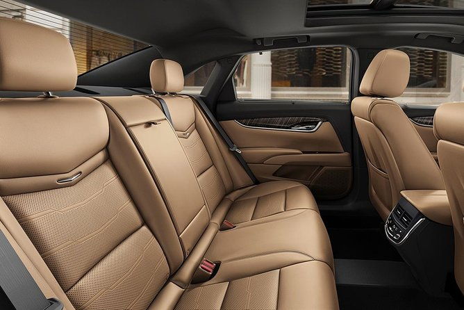 private-transfer-fort-worth-airport-dfw-to-downtown-dallas-by-luxury-vehicle