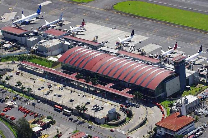private-transfer-from-la-fortuna-to-juan-santamaria-airport-area