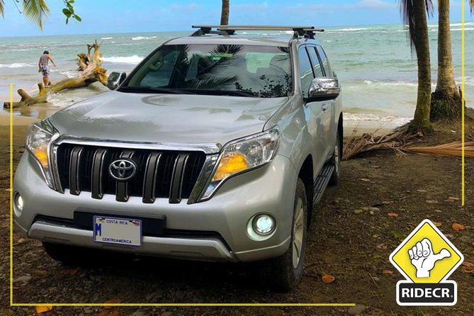 private-transfer-from-manuel-antonio-to-la-fortuna-from-11-to-15-passengers