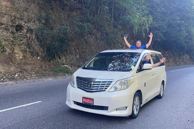 private-transfer-from-norman-manley-airport-to-kingston-one-way