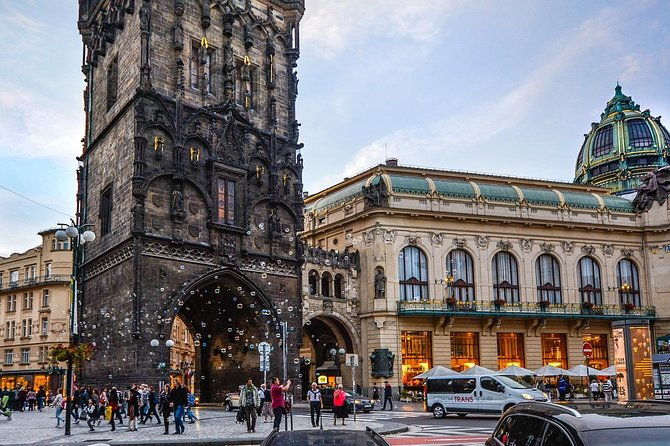private-transfer-from-nuremberg-to-prague-with-2h-of-sightseeing