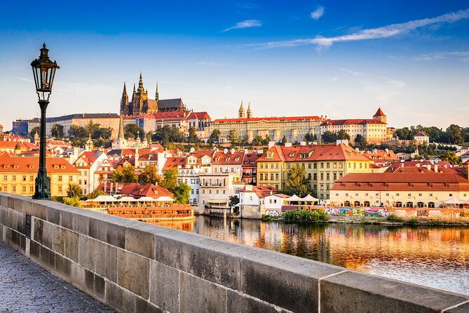 private-transfer-from-passau-to-prague-2h-stop-local-driver