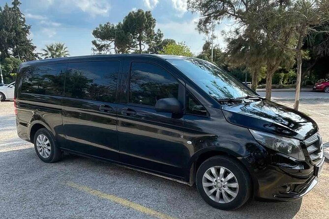 private-transfer-from-to-santorini-port-and-airport