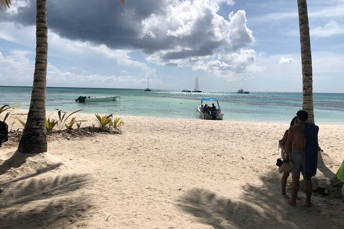 private-transfer-standard-and-premium-punta-cana-airport-to-puerto-plata