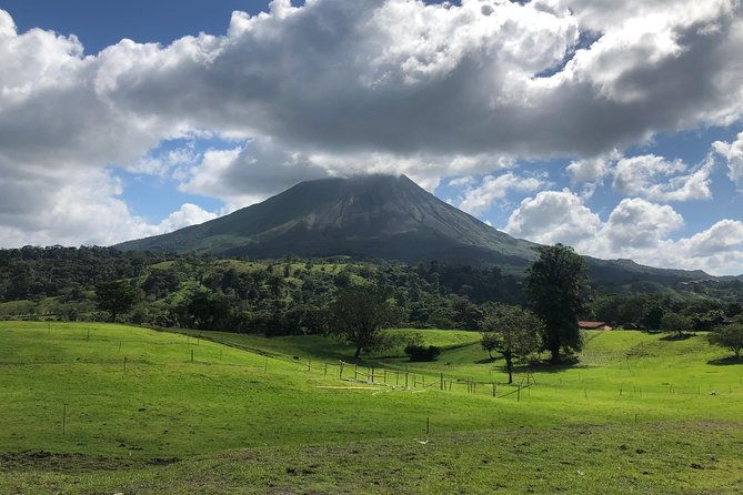 private-transportation-from-and-to-arenal-la-fortuna