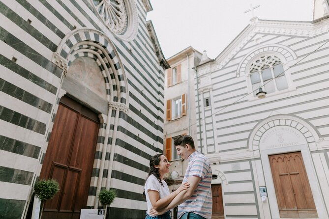private-vacation-photography-session-with-local-photographer-in-cinque-terre