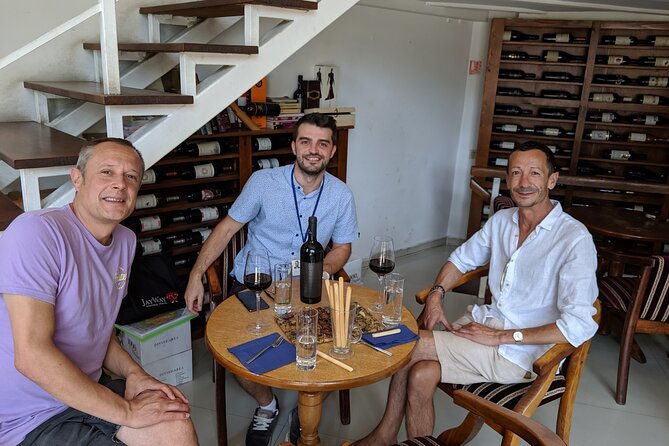 private-wine-tasting-at-bucharests-first-wine-bar