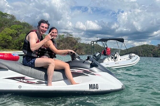 private-yacht-experience-with-snorkelling-and-water-sports-half-day