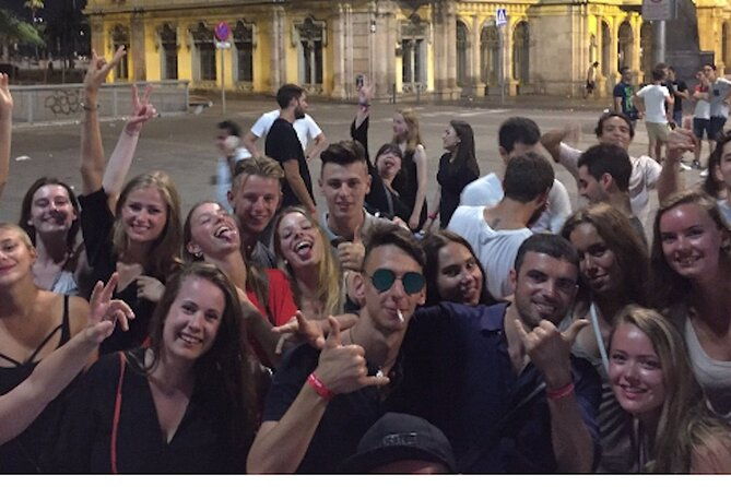pub-crawl-in-barcelona