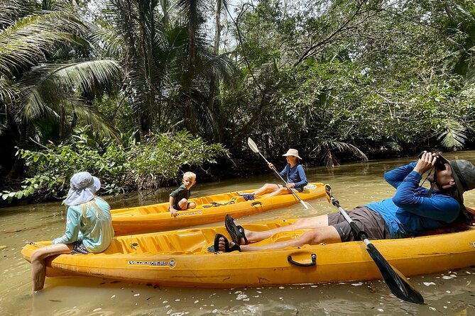 puerto-viejo-sloth-jungle-and-river-kayaking-tour