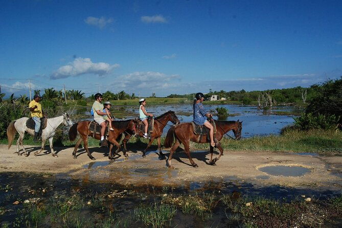 punta-cana-horseback-riding-on-the-beach