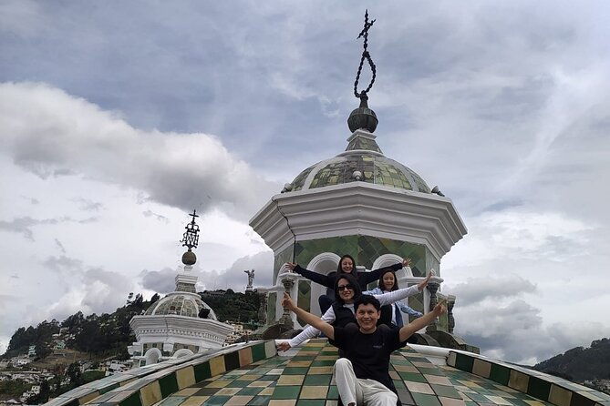 quitos-heritage-volcano-view-private-tour