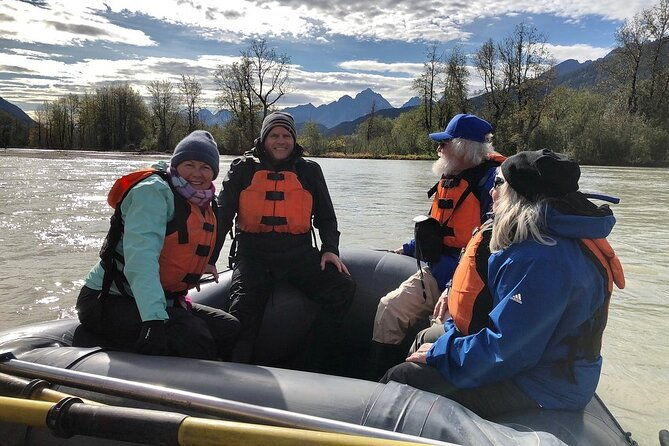 rafting-to-chilkat-bald-eagle-preserve-from-haines