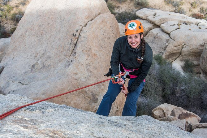 rappelling-adventure-in-joshua-tree-national-park-4-hours