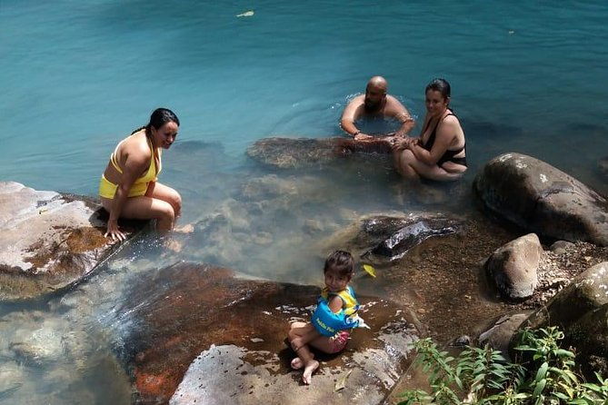 rio-celeste-horseback-riding-tour