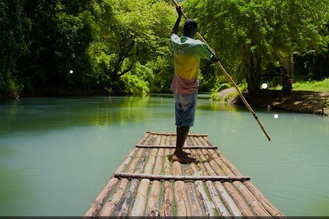 river-rafting-tour-in-montego-bay