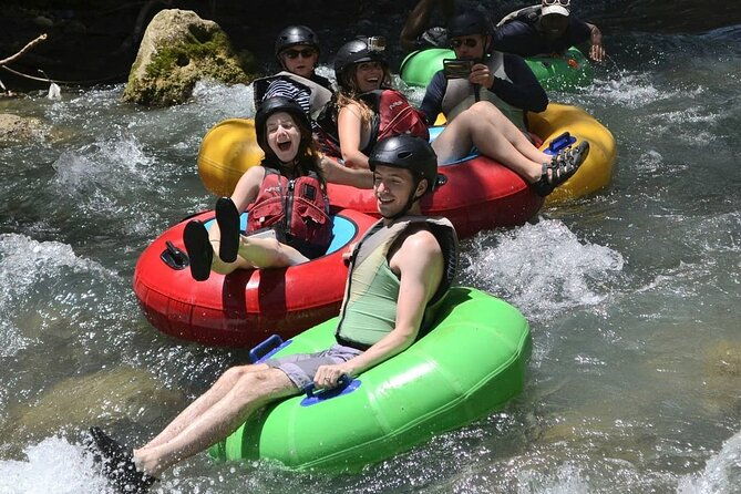 river-tubing-adventure-on-the-rio-bueno-bamboo-beach-club-private-tour