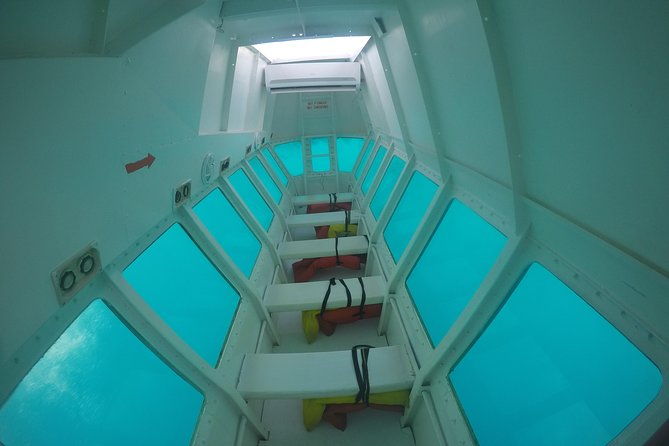 roatan-glass-bottom-boat-tour-and-beach