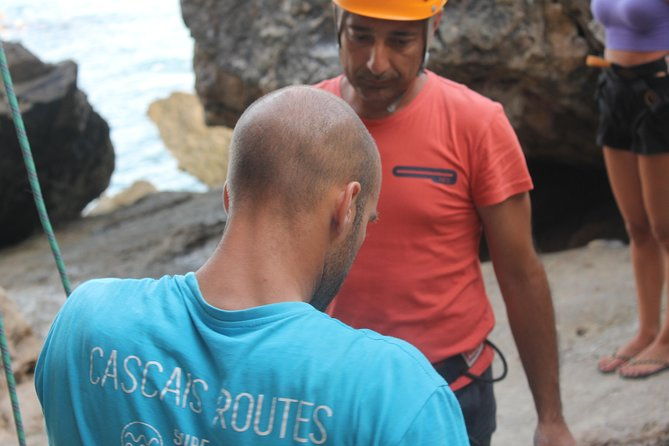 rock-climbing-adventure-in-cascais-lisbon