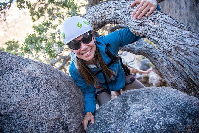 rock-climbing-trips-in-joshua-tree-national-park-8-hours