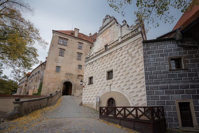 romantic-whispers-of-cesky-krumlov