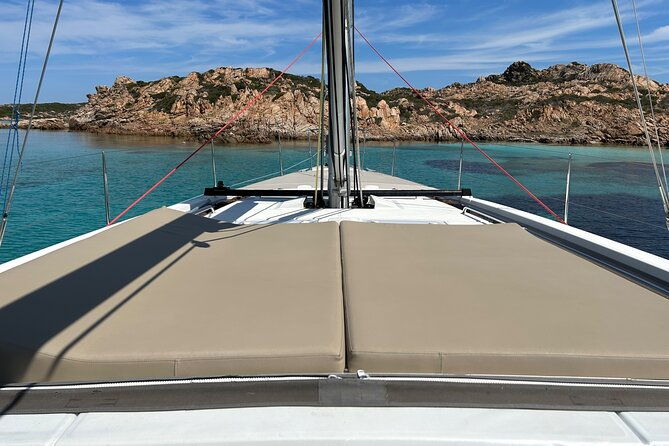 sailing-boat-tour-in-the-la-maddalena-archipelago-2