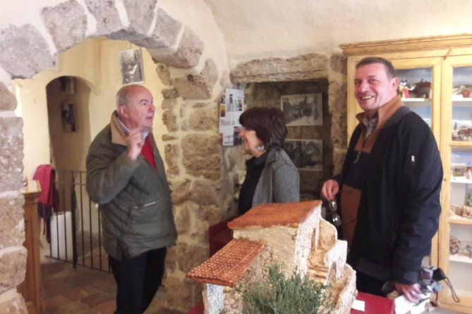 saint-guilhem-village-and-cave-day-tour