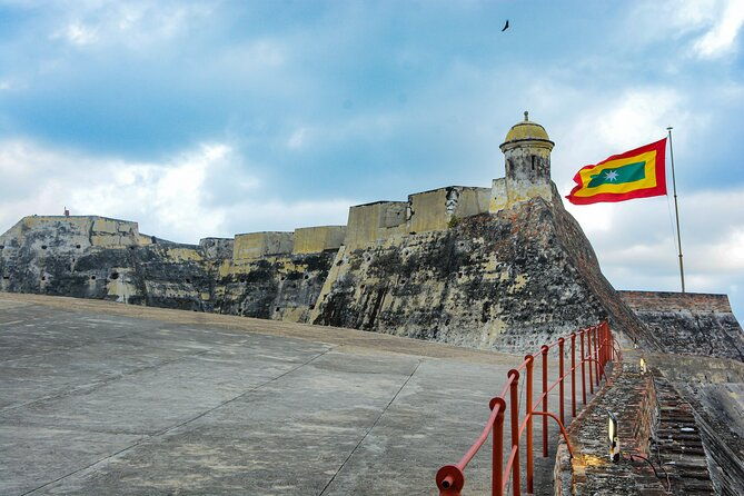 san-felipe-barajas-fortress-getsemani-shared-tour