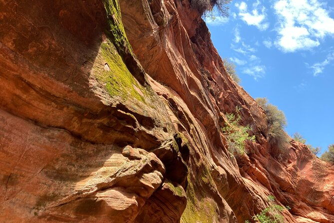 sand-boarding-and-peek-a-boo-slot-canyon-utv-adventure
