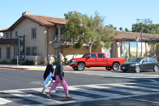 santa-barbara-scavenger-hunt-walking-tour-and-game