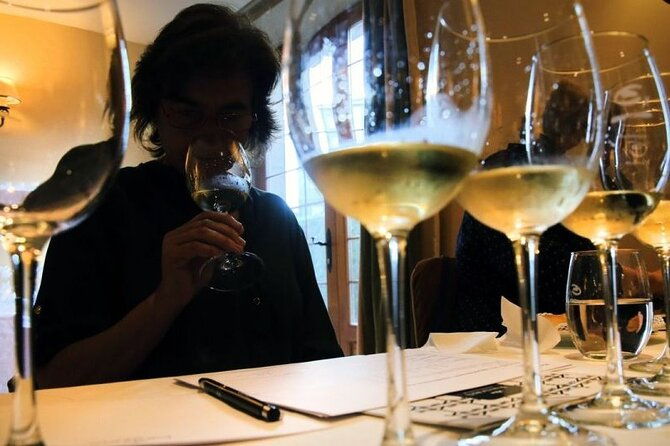 santiago-de-compostela-cheese-and-wine-tasting-experience-3