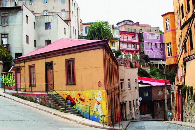 santiago-full-day-tour-to-valparaiso-and-vina-del-mar-city