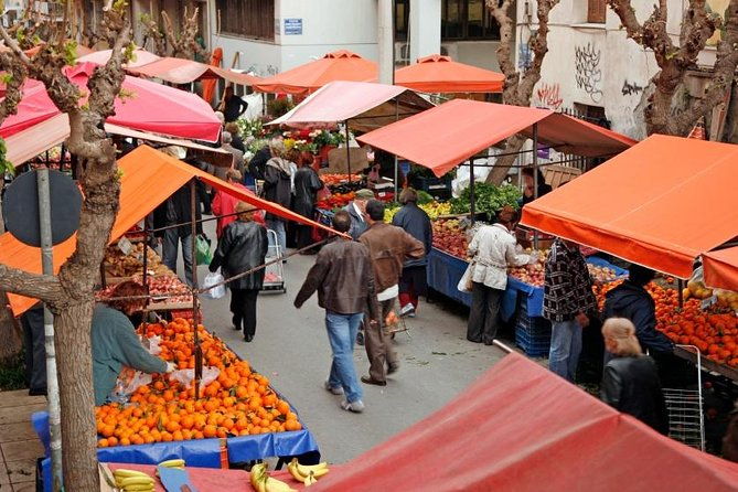 santiago-like-a-local-private-walking-tour-with-coffee-markets-street-food-and-san-cristobal-hill