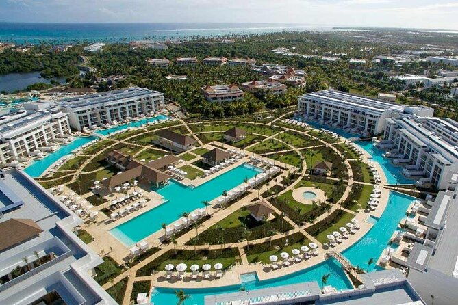 santo-domingo-airport-and-paradisus-grand-cana-private-transfer