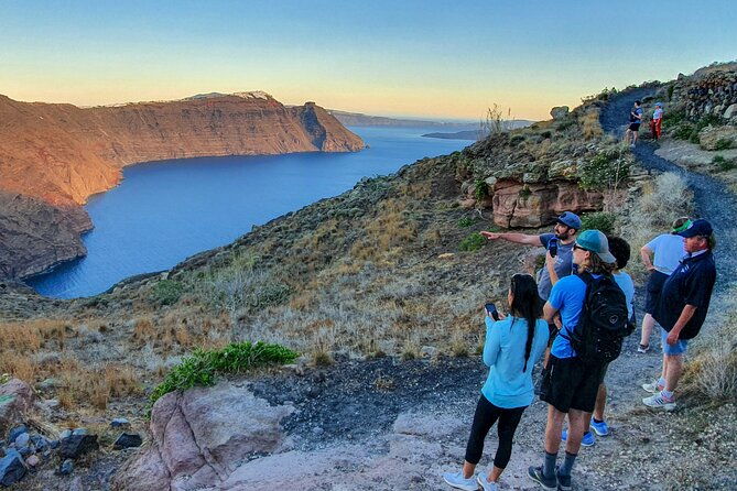 santorini-caldera-trail-hike-and-sunset