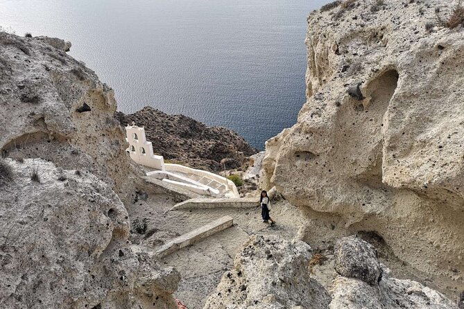 santorini-highlights-private-tour-hidden-gems-iconic-views-6-h