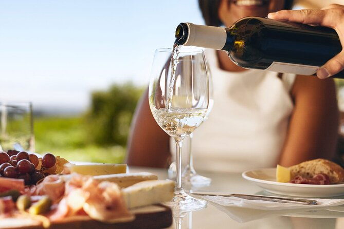santorini-private-wine-tasting-tour-with-lunch