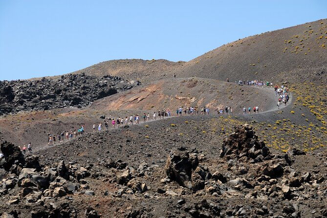 santorini-volcano-cruise-including-hot-springs-and-thirasia